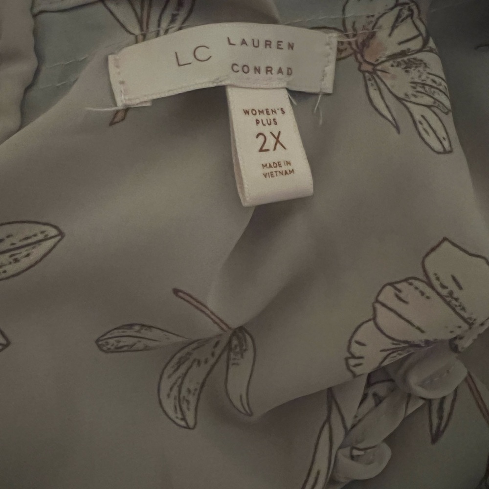 LC Lauren Conrad Gray Ruched Cap Sleeve Blouse - Picture 5 of 5